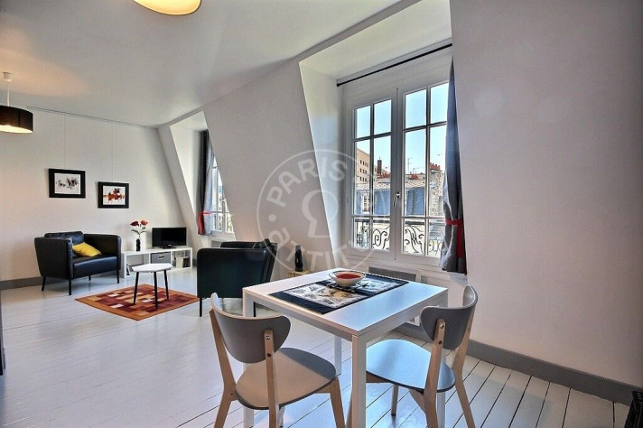 Voir la photo 1/5 du type studio à Paris