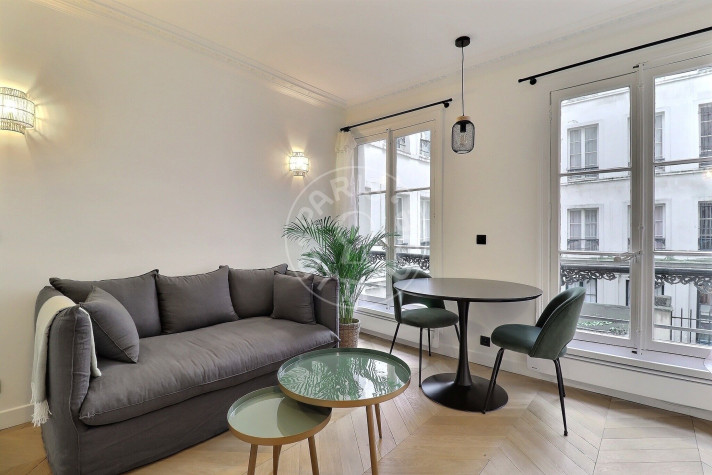 Voir la photo 1/5 du type apartment à Paris